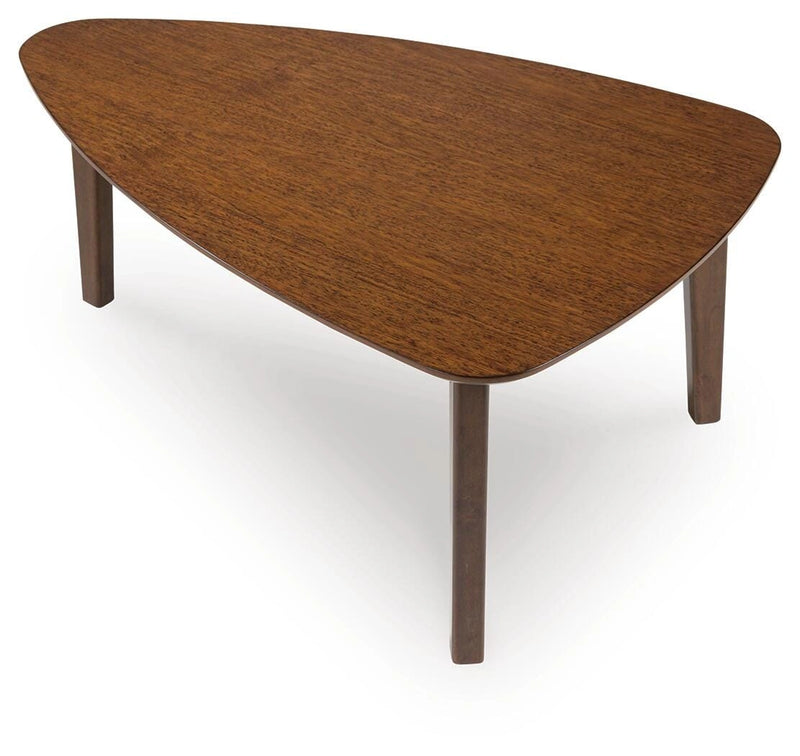 Lyncott Table (Set of 3)