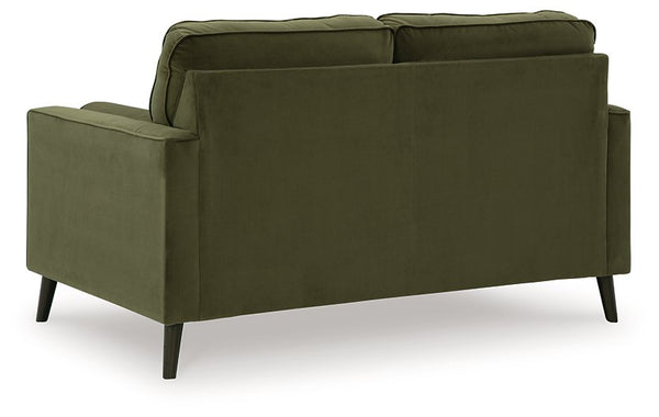 Reveon Lakes Loveseat