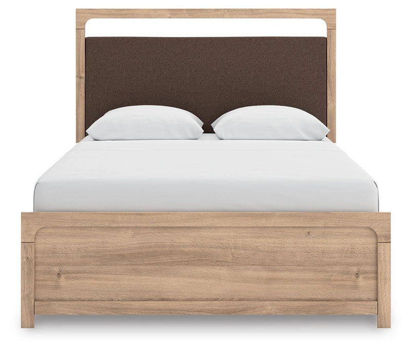 Kinlanni Upholstered Bed