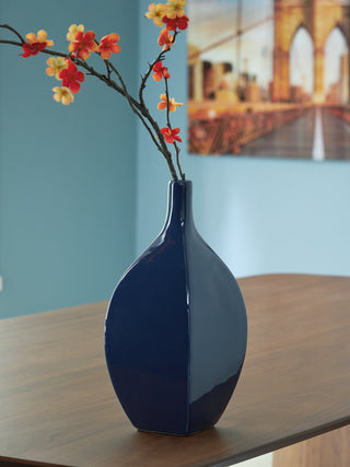 Abtinson Vase image