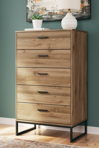 Deanlow Chest of Drawers image