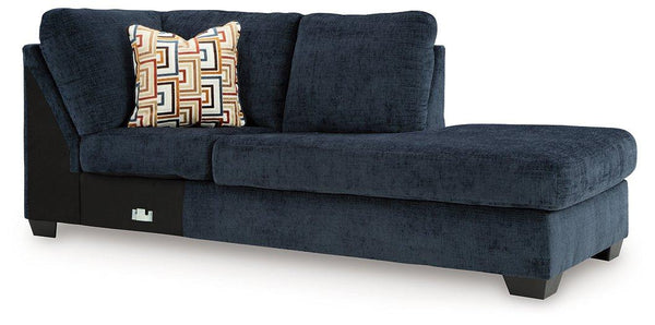 Aviemore Sectional with Chaise