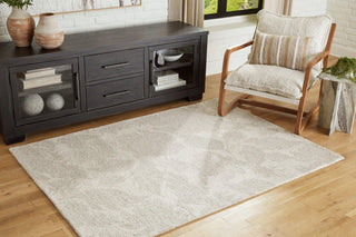 Chadess 5' x 7' Rug image