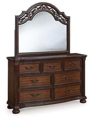 Lavinton Bedroom Set image