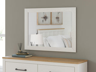 Linnocreek Bedroom Mirror image