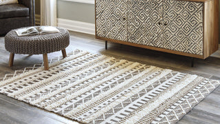 Karalee 5' x 7' Rug image