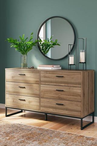 Deanlow Dresser image