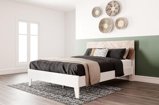 Piperton Queen Panel Bed image