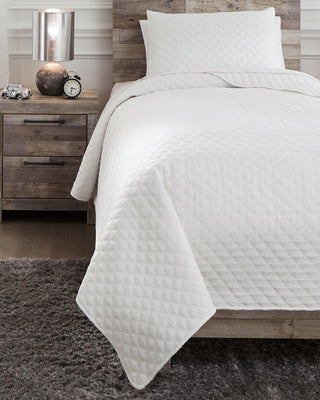 Ryter Coverlet Set image