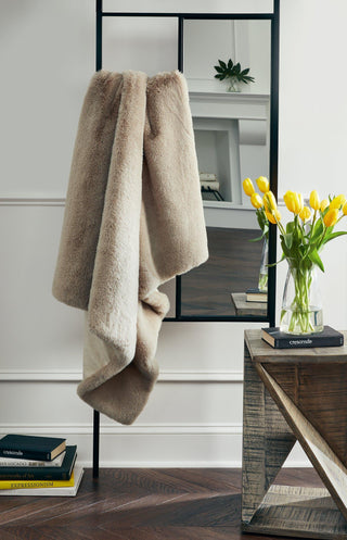 Gariland Throw (Set of 3) image