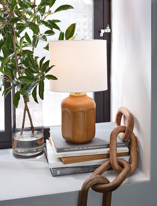 Gierburg Table Lamp image