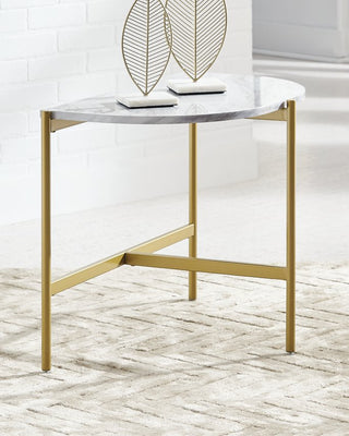 Wynora Chairside End Table image
